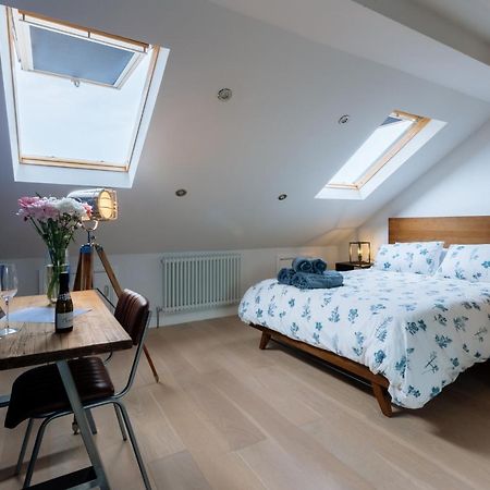 Luxury And Bright Bedrooms In Queens Park Лондон Экстерьер фото