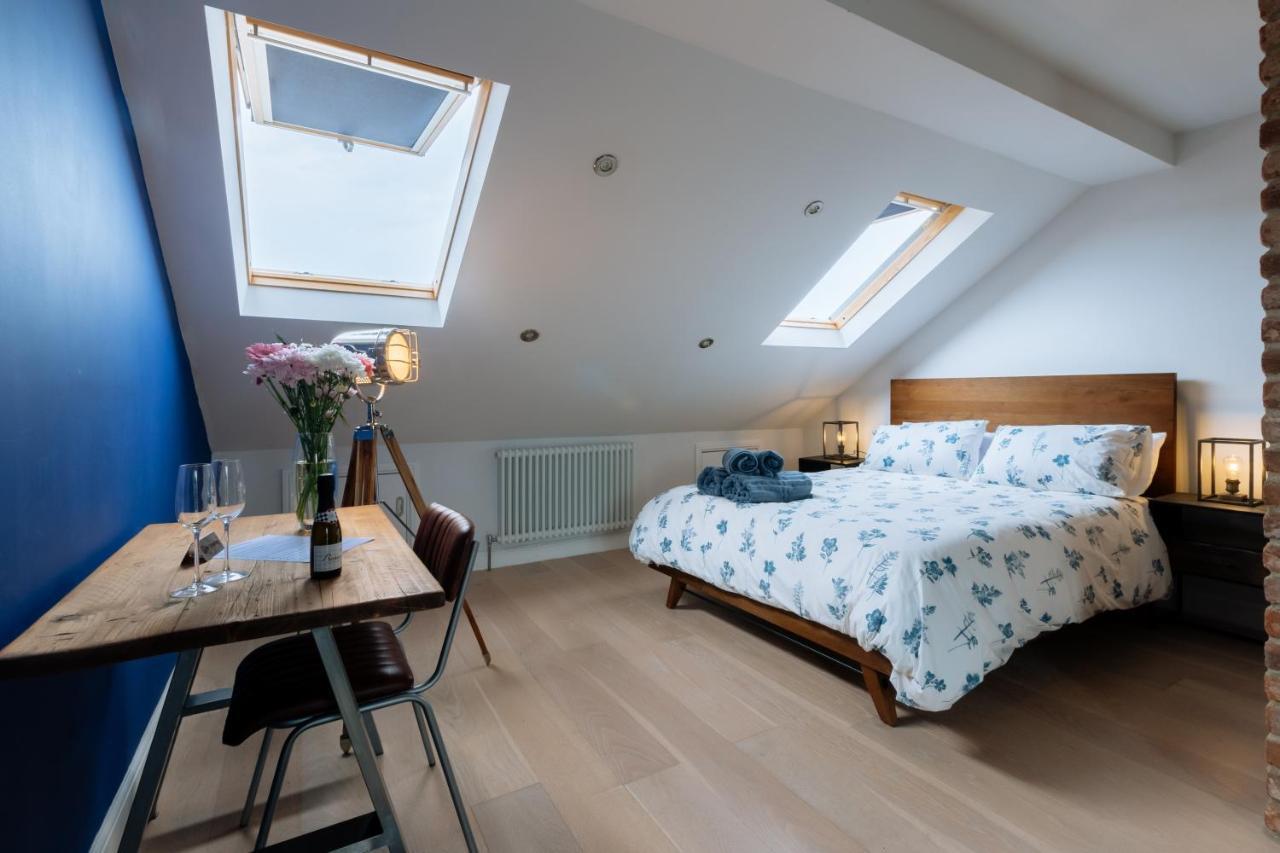 Luxury And Bright Bedrooms In Queens Park Лондон Экстерьер фото